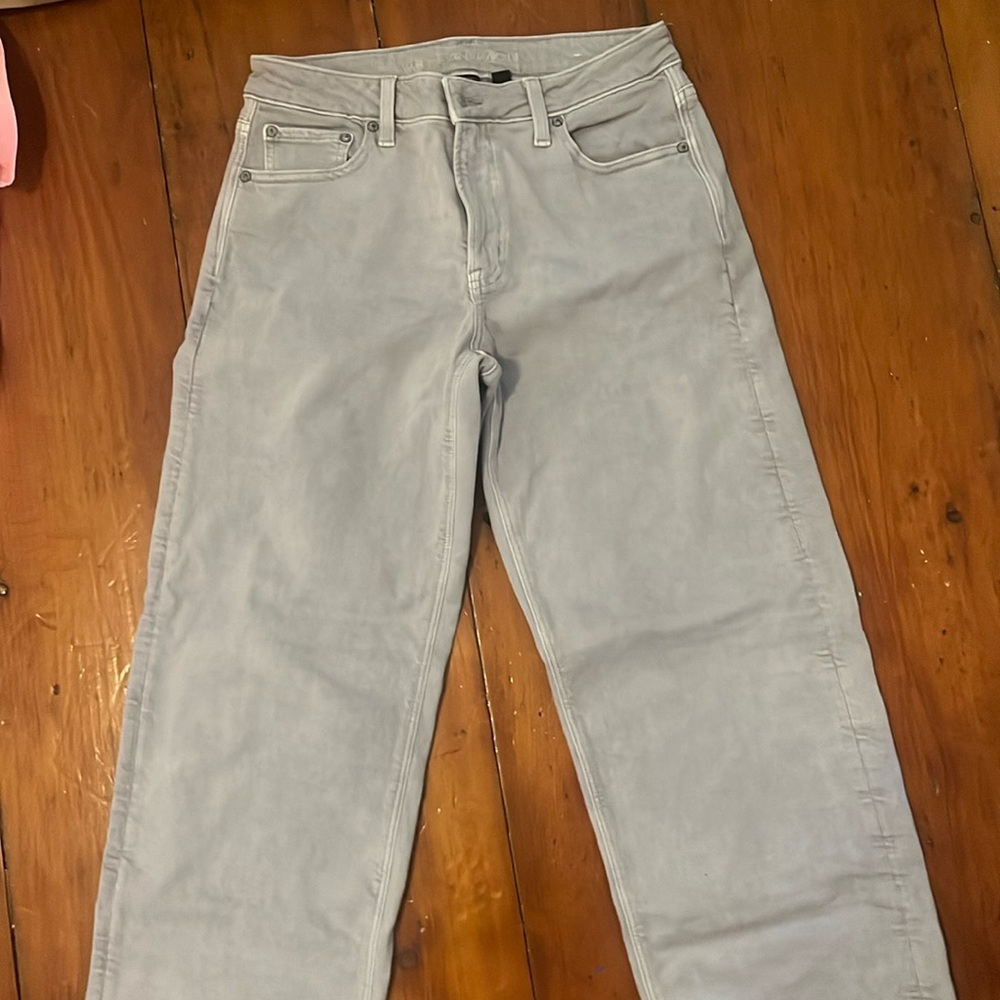 American Eagle gray low waisted baggy jeans